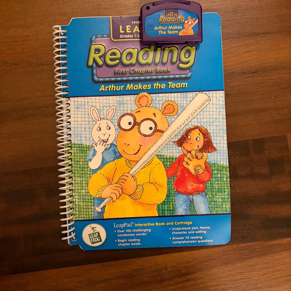 LeapFrog Leap 2 Reading‎ Arthur Makes the Team Interactive Book and Cartridge